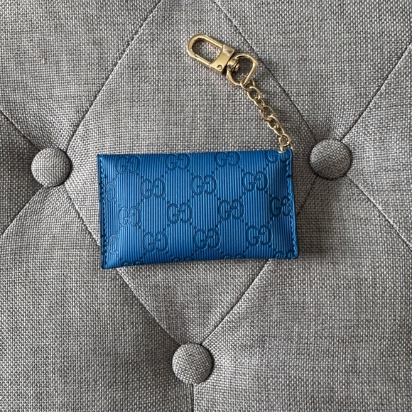 Blue Keychain Wallet - Picture 2 of 2